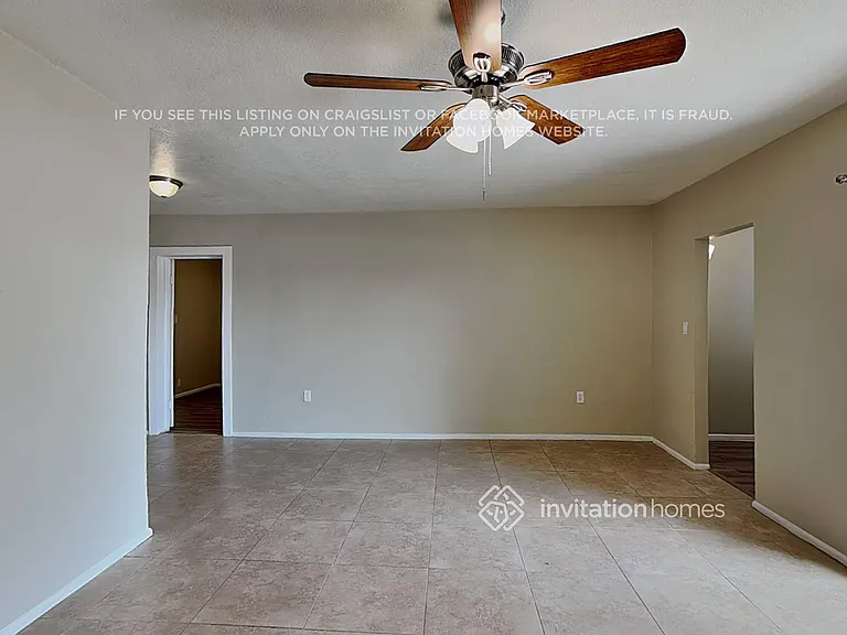 9444 N 4th Ave — Photo 4