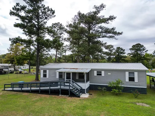 280 Hurd St, Wewahitchka, FL 32465