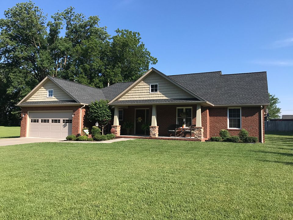 1st image of 1808 Westwood Dr