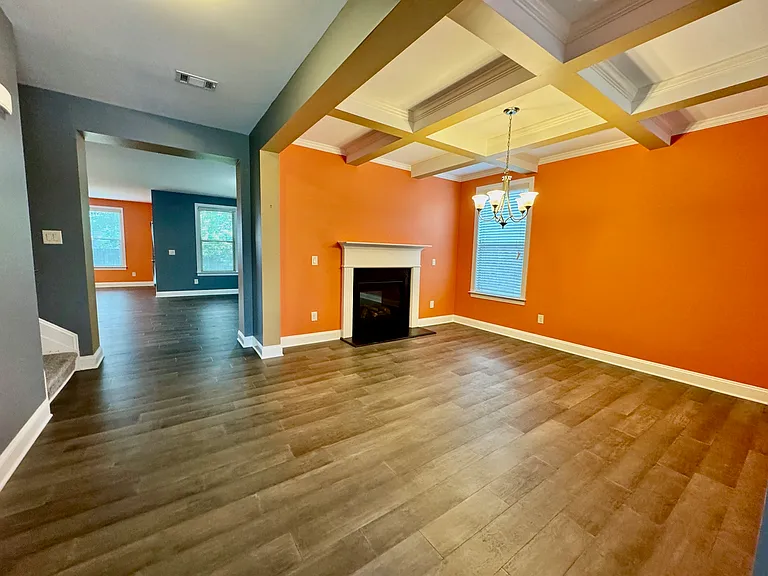 1514 Chelsea Falls Ln — Photo 4