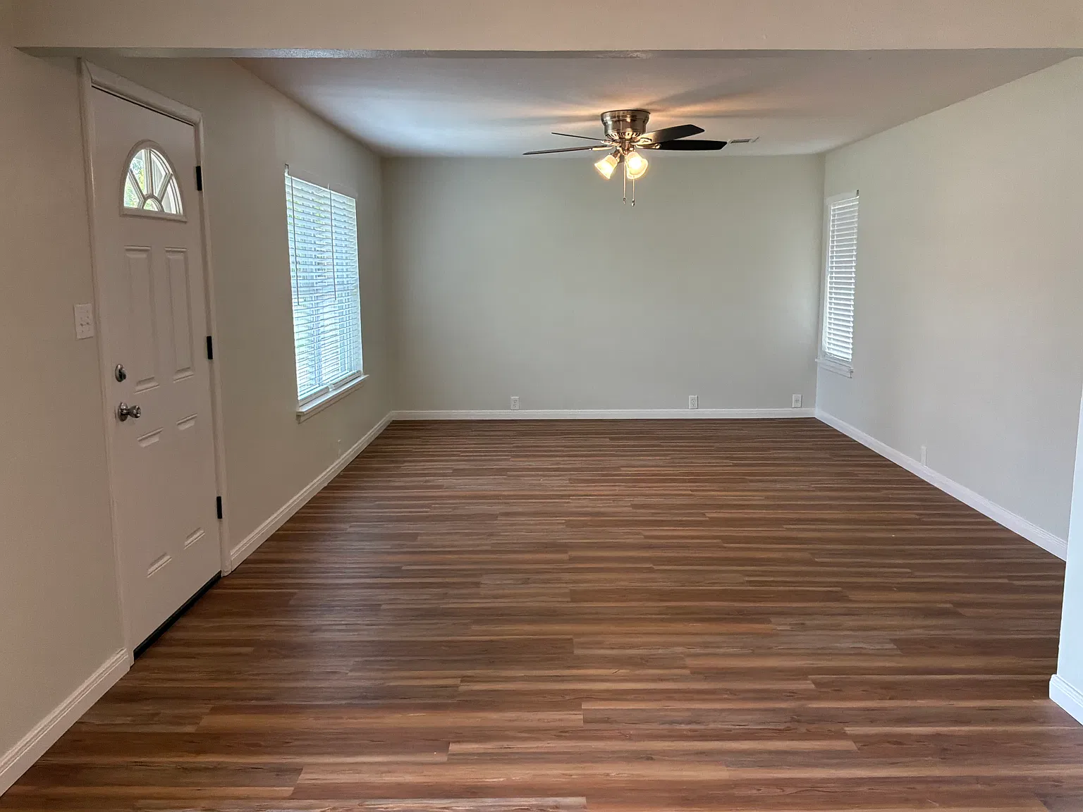 3 bed, 1248 sqft, $1,395 — Photo 2