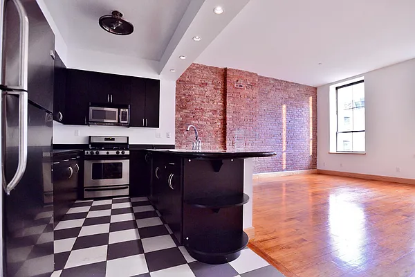 Rented by J Misrahi Realty Corp | media 5