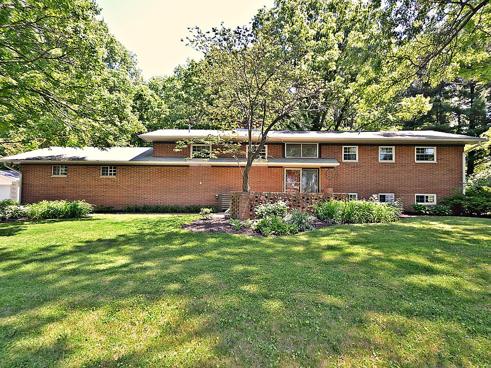 1st image of 260 N Belmar Dr