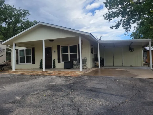 165 Carol St, Graham, TX 76450