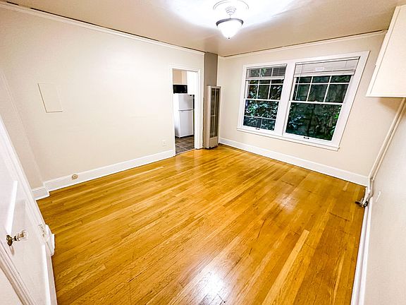 2nd image of 1420 Boren Ave APT 106