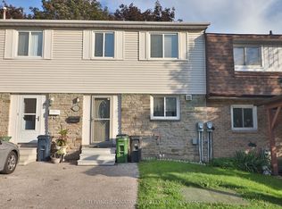 77 Crab Appleway, Toronto, ON M3A3N2