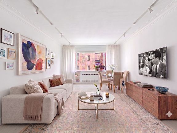 3rd image of 333 E 69th St APT 3A