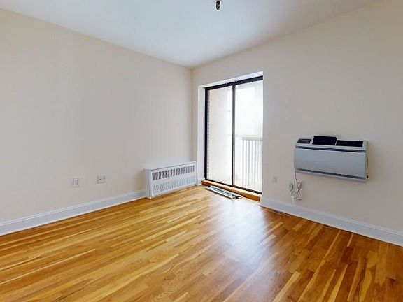 3rd image of 1 Astor Pl APT 6N