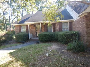 2220 Tudor St, Sumter, SC 29150