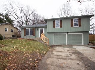 712 N Troost St, Olathe, KS 66061