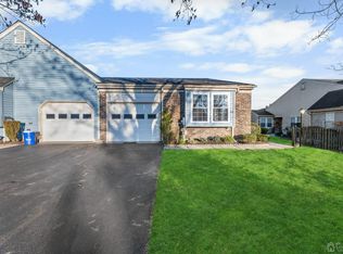 16 Patrick Henry Ct #A, Monroe Township, NJ 08831
