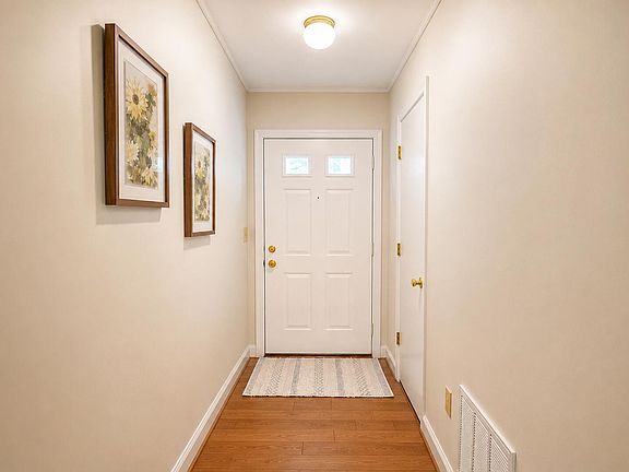 5th image of 1864 S Barton Dr