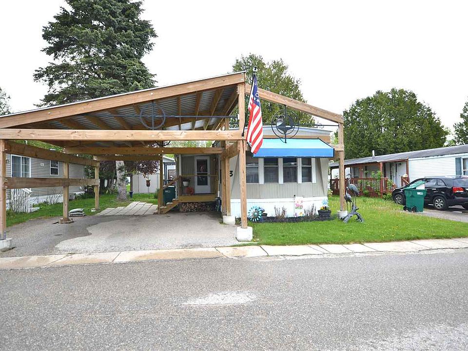 1st image of 526 N Lake St Lot 3