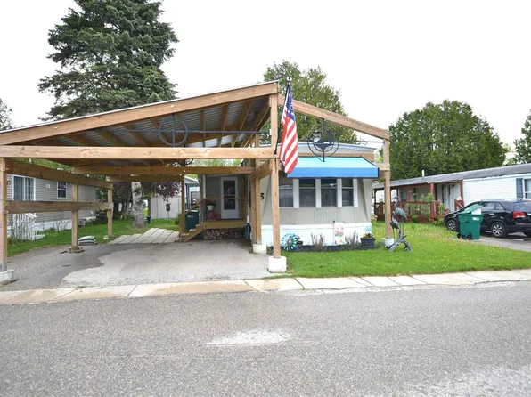 526 N Lake St Lot 3, Boyne City, MI 49712