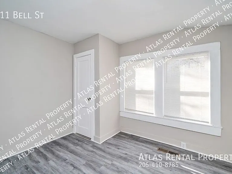 611 Bell St — Photo 14