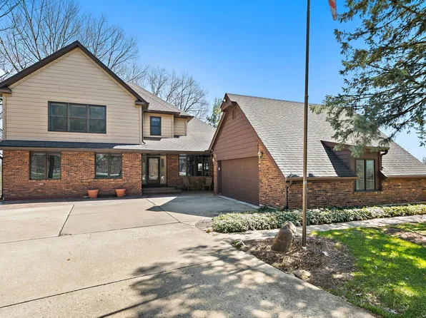 8N999 Corron Rd, Elgin, IL 60124