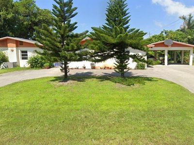 1291 Royal Palm DR, Naples, FL, 34103