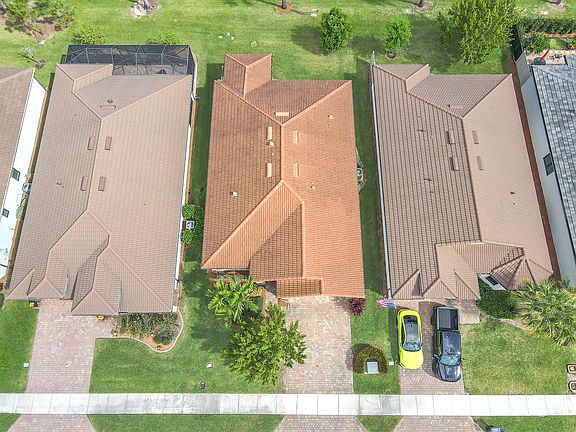 3rd image of 8202 Hanoverian Drive
