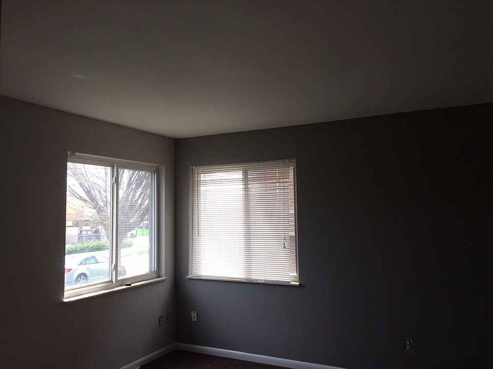 1st image of 1582 Crest Hill Ave APT 1