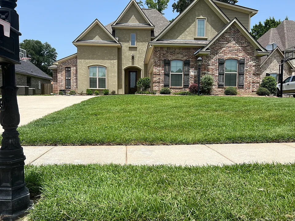 919 Antler Dr