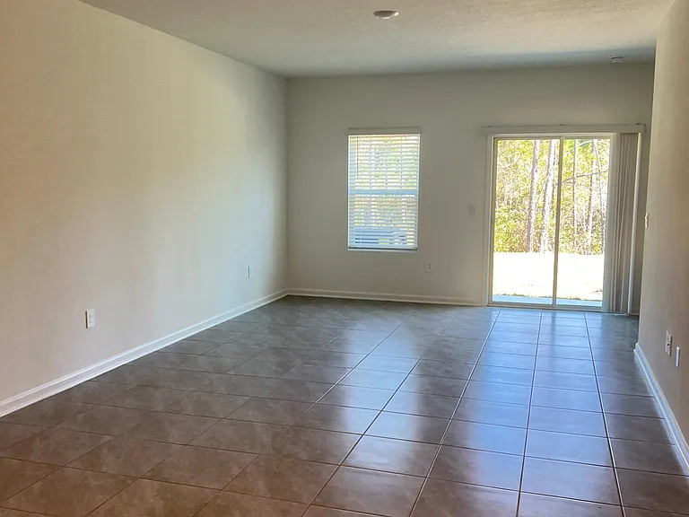 439 Talulla Trl — Photo 8