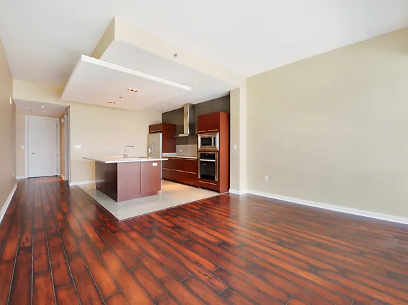4471 Dean Martin Dr, Las Vegas, NV
