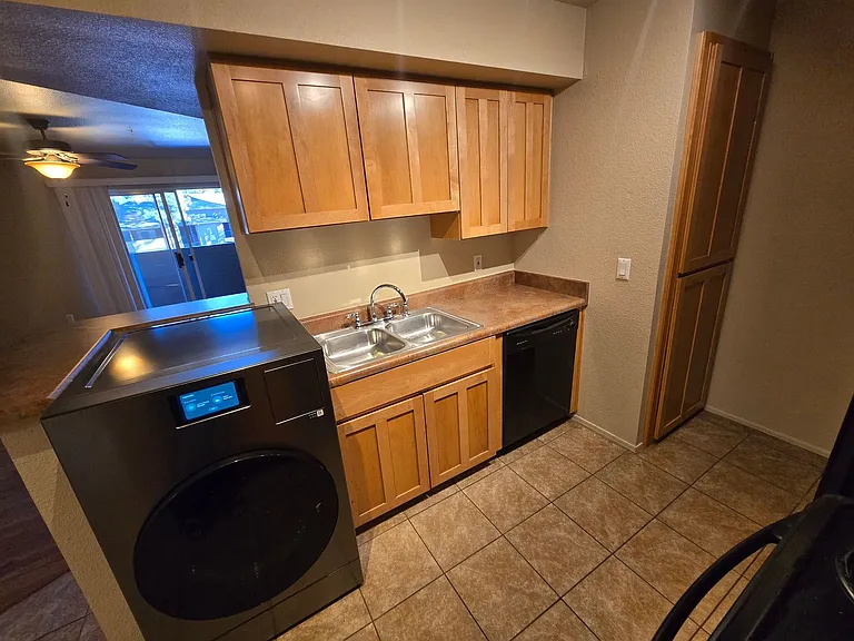 1385 W University Ave #4-125 — Photo 9