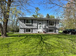 W14347 Brookwood Ct, Ripon, WI 54971