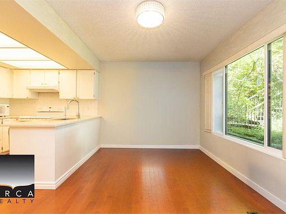5th image of 885 Frederick Rd
