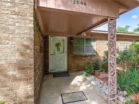 3rd image of 3508 3rd St
