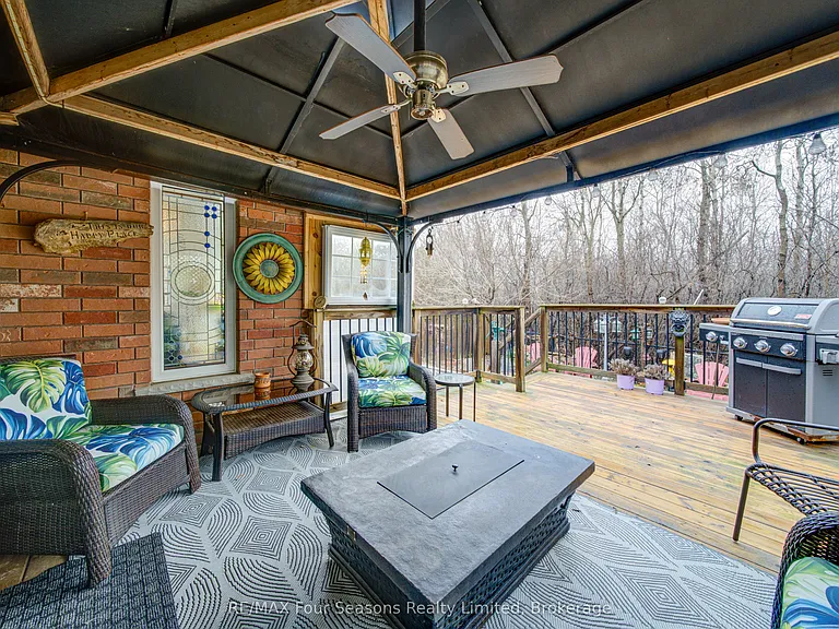 9 Brooke Ave — Photo 45