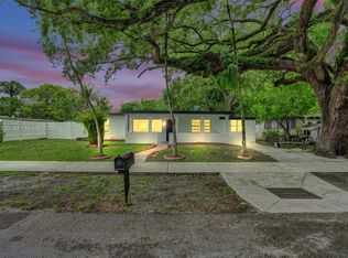 112 Edmund Rd, West Park, FL 33023