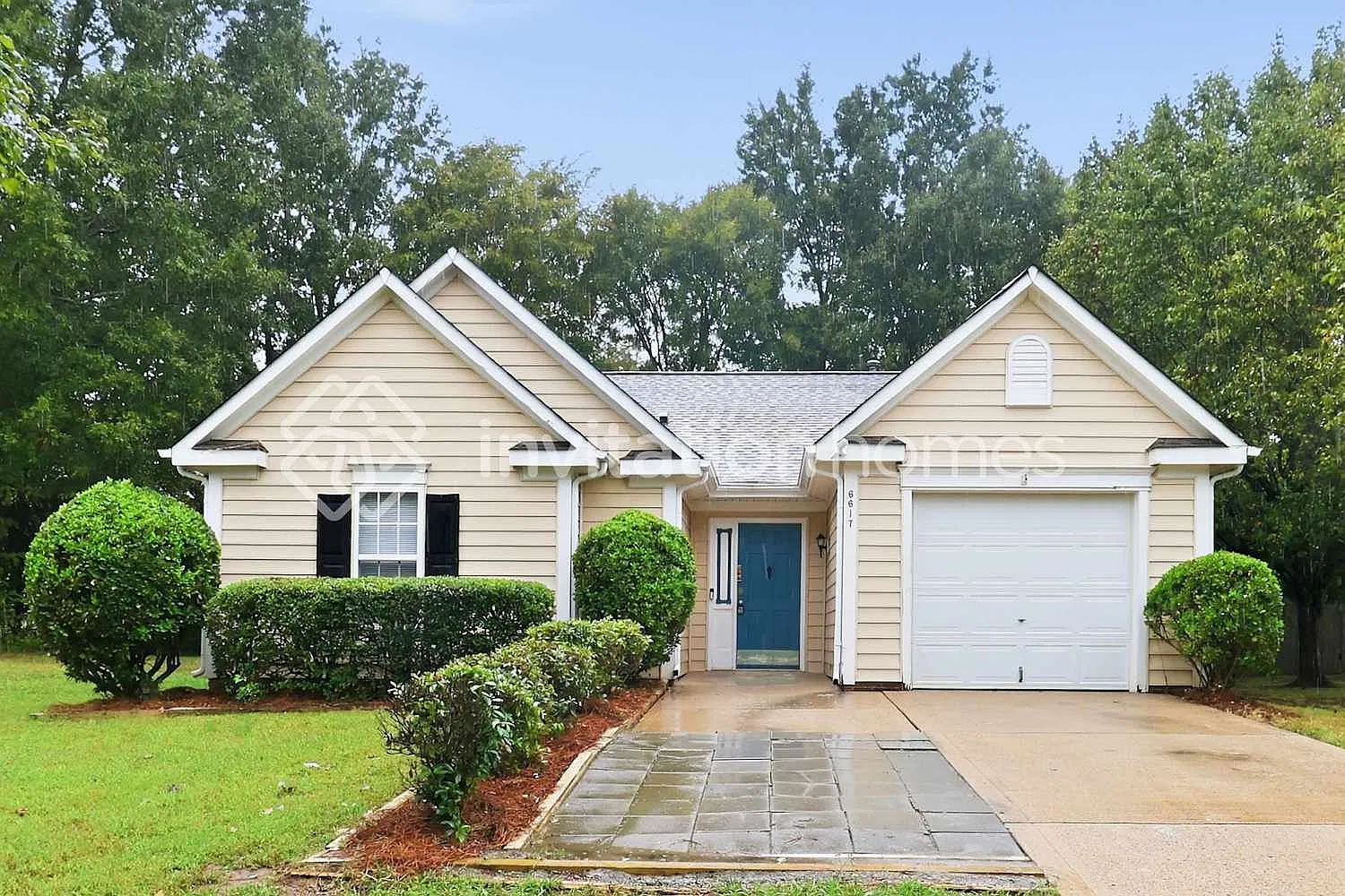 6617 Sweetfield Dr Charlotte, NC 28269 — Photo 1