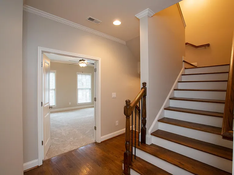 653 Lockton Pl — Photo 40