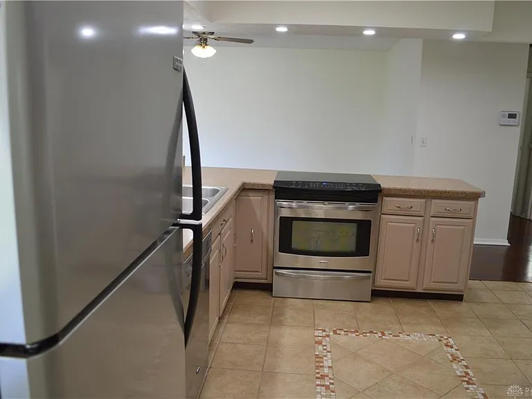 1280 Kentshire Dr — Photo 10