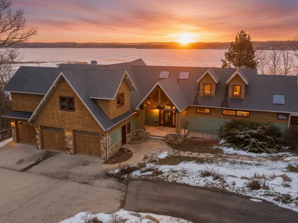 25809 Emerald Dr, Pelican Rapids, MN 56572