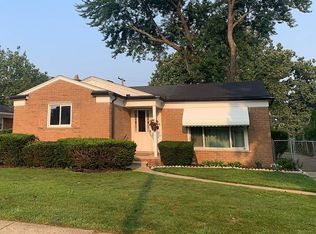 6037 Cronin Dr, Dearborn Heights, MI 48127