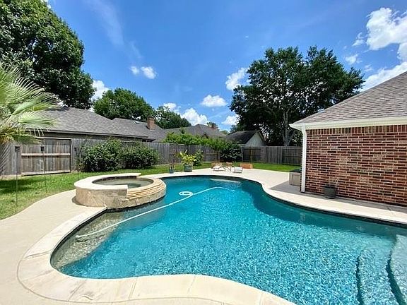 2nd image of 24818 Valleylight Dr