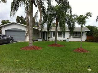 8861 SW 149th St, Palmetto Bay, FL 33176