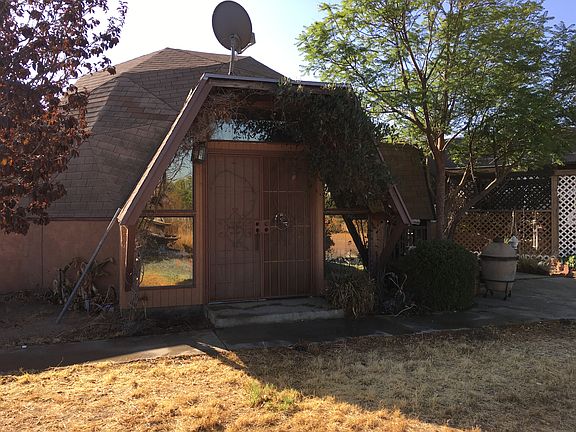 2nd image of 23180 Corbett Ln