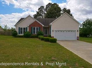 202 English Walnut Dr, Richlands, NC 28574