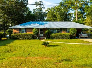 1007 Golfview Dr, Waycross, GA 31501