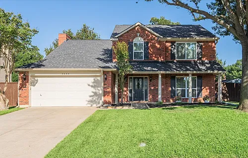 2600 Crepe Myrtle Dr Photo 1