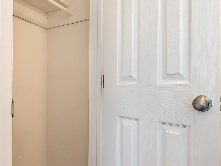 306 Dahlia Ave — Photo 9