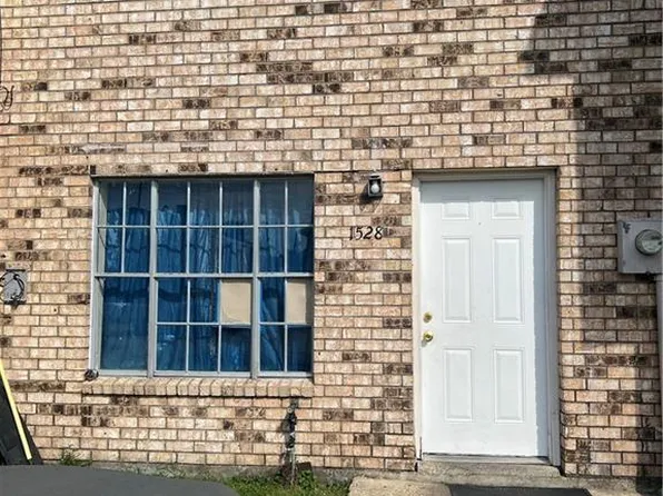 1528 London Cross Rd, Harvey, LA 70058