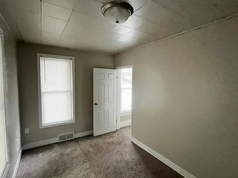2480 Sullivan St #2 — Photo 5