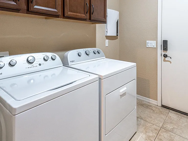 18445 W Saguaro Ln — Photo 22