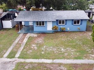 9098 Southern Comfort Dr, Largo, FL 33773