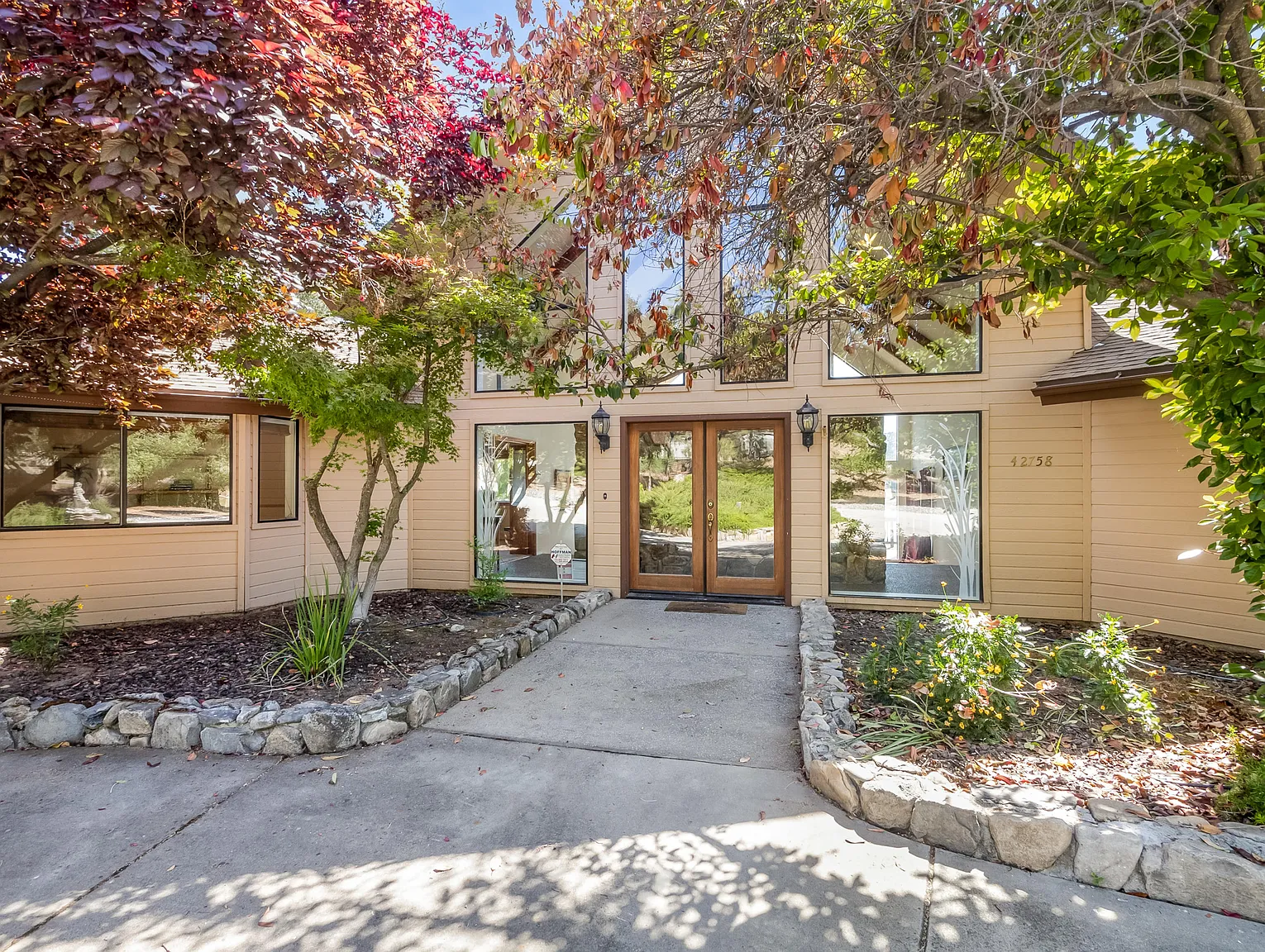 42758 Badger Circle Dr photo 1