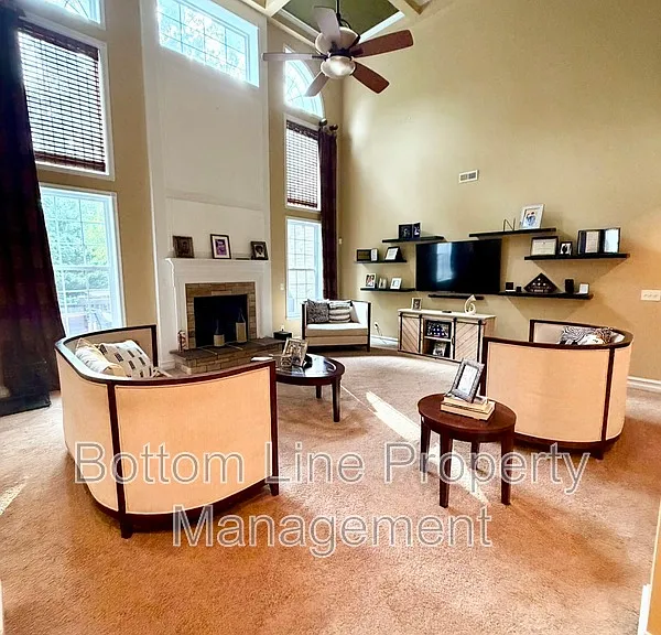 8045 Talcott Dr — Photo 8